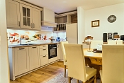 Vergrößern / Details: Küche und Essbereich im Moschelitzenblick